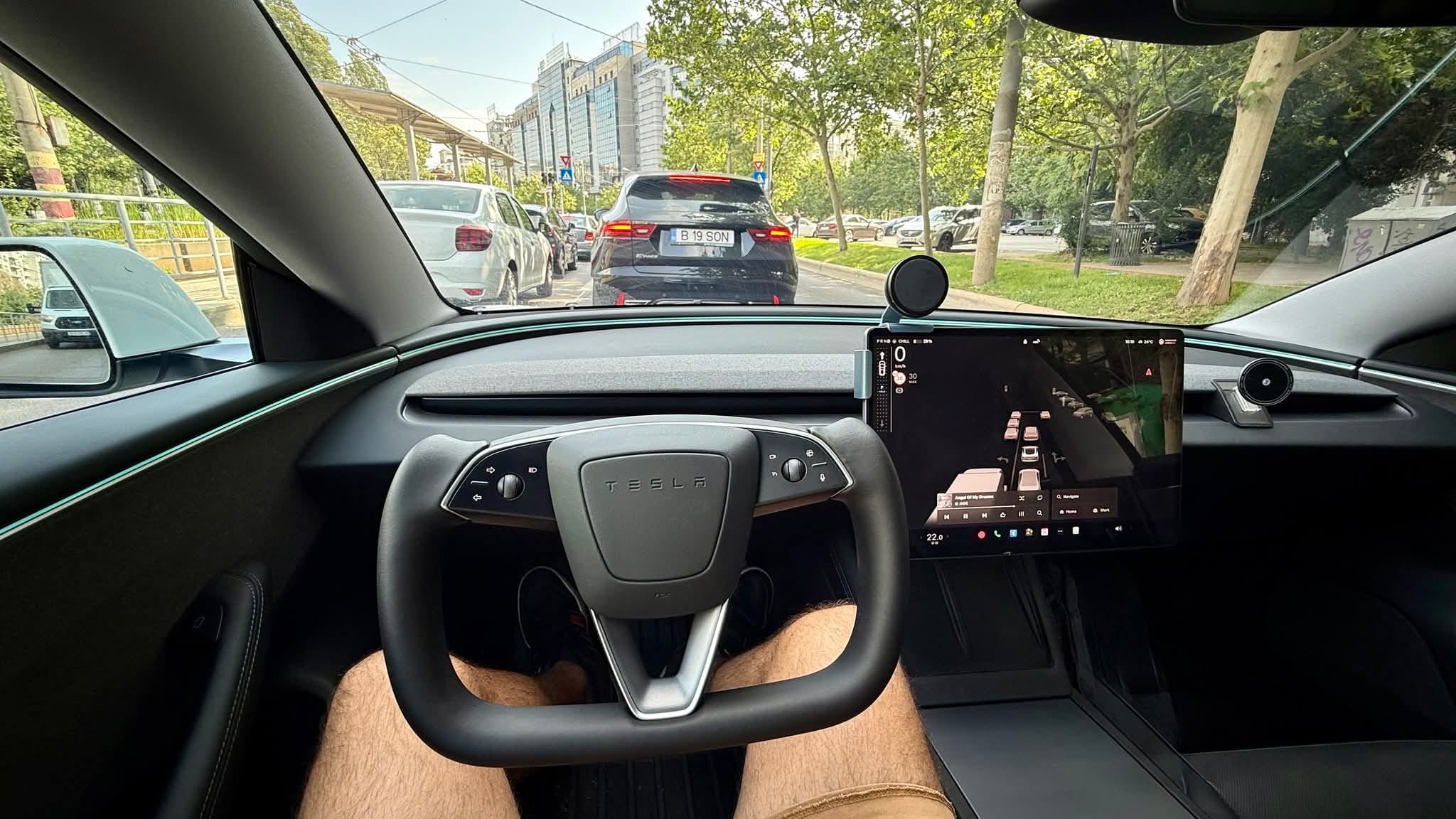 Volan Yoke Tesla Model 3 - personalizare piele premium, Atelierul EV